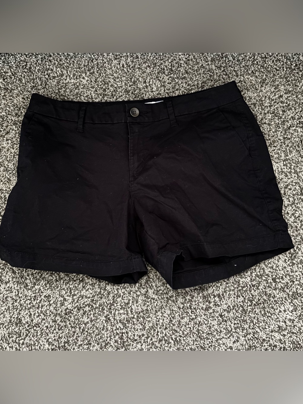 Women's 6 black old navy short shorts